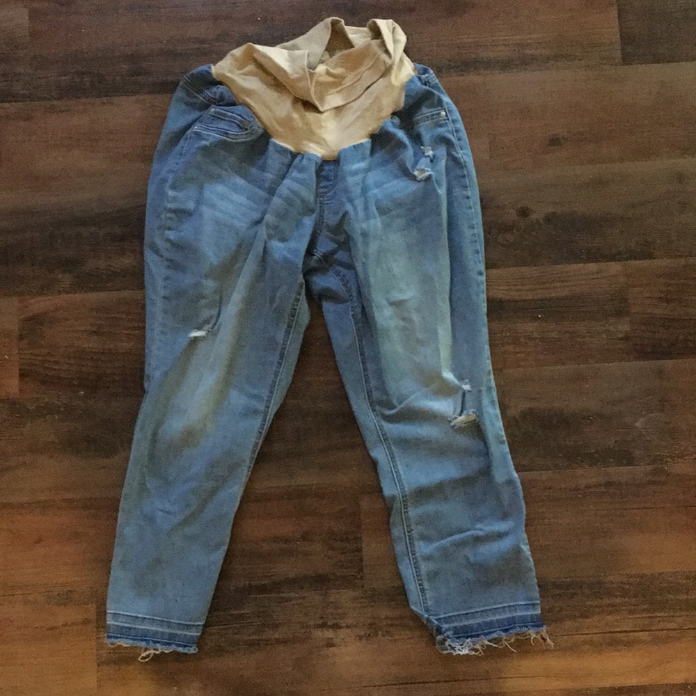 Jessica Simpson maternity jeans
